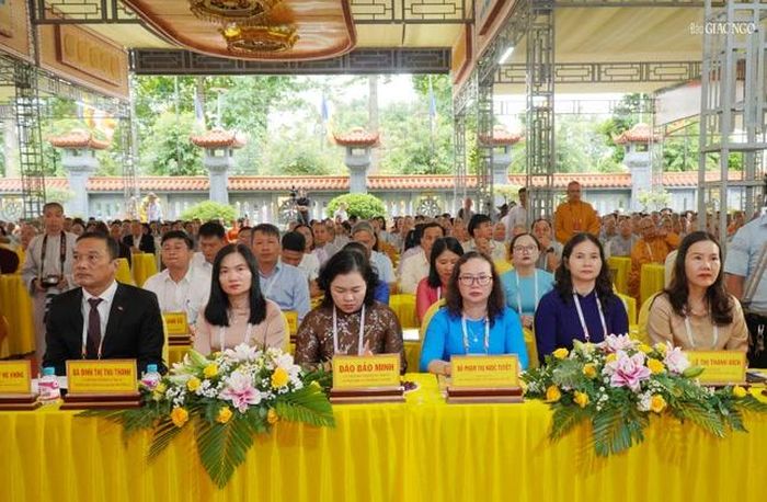 Đại diện chính quyền tham dự
