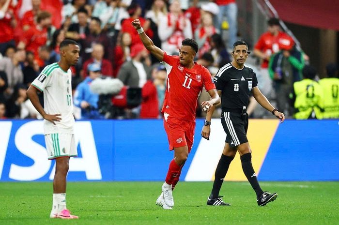 Tuyển Thụy Sĩ thắng dễ Algeria tại vòng 1/16 World Cup 2026.