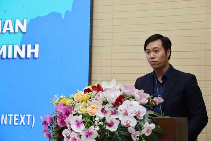 ThS.KTS Vũ Chí Kiên, Phó viện trưởng Viện Nghiên cứu Phát triển TP.HCM (HIDS) cho rằng: TP.HCM mới phát triển đô thị với tốc độ rất nhanh suốt hơn 2 thập kỷ qua, tuy nhiên chưa hình thành được cấu trúc đô thị rõ ràng như các quy hoạch đã đề ra.