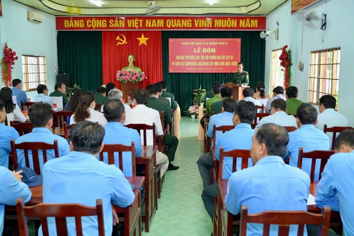 Quang cảnh Lễ đón Đội K90 Quân khu 9 hoàn thành nhiệm vụ quy tập, tìm kiếm, hồi hương hài cốt liệt sĩ trở về từ Campuchia.