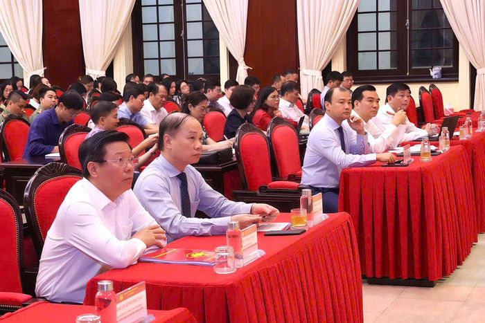 Các đại biểu dự Hội nghị