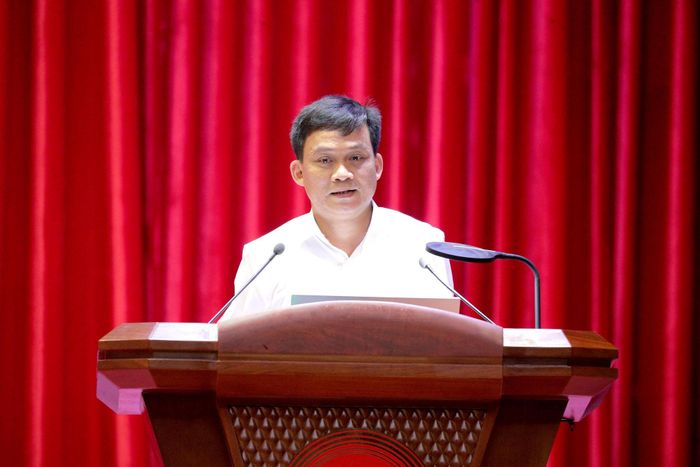 Vụ trưởng Vụ Dân chủ và Cơ quan nhà nước, Ban Tuyên giáo và Dân vận Trung ương Nguyễn Phú Trường phát biểu