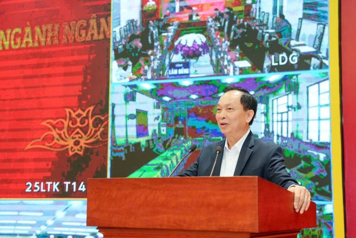 Ông Đào Minh Tú, Phó Chủ tịch kiêm Tổng Thư ký Hiệp hội Ngân hàng Việt Nam phát biểu tại Hội nghị