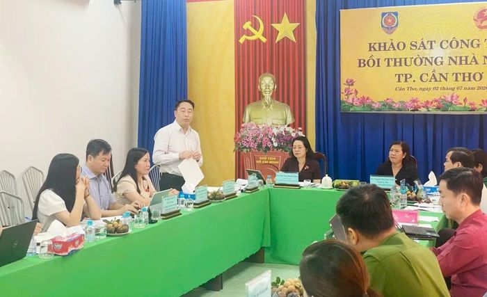  Cục trưởng Cục Đăng ký giao dịch bảo đảm và Bồi thường nhà nước Lê Vệ Quốc phát biểu tại buổi làm việc. 