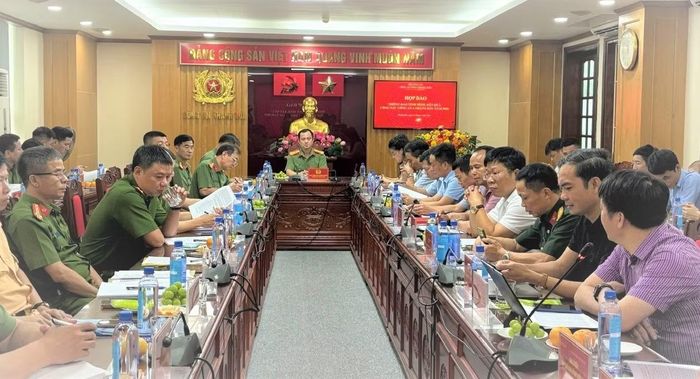 Toàn cảnh hội nghị.