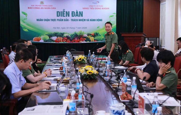 Nhiều diễn giả đề xuất các giải pháp tại Diễn đàn "Ngăn chặn thực phẩm bẩn - Trách nhiệm và hành động”.