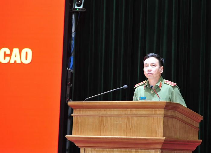 Trung tướng Lê Xuân Minh, Cục trưởng Cục An ninh mạng và phòng, chống tội phạm sử dụng công nghệ cao phát biểu tại hội nghị.