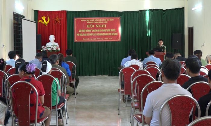 Đồn biên phòng Quang Long giới thiệu các nội dung về mô hình "Chuyển đổi số".