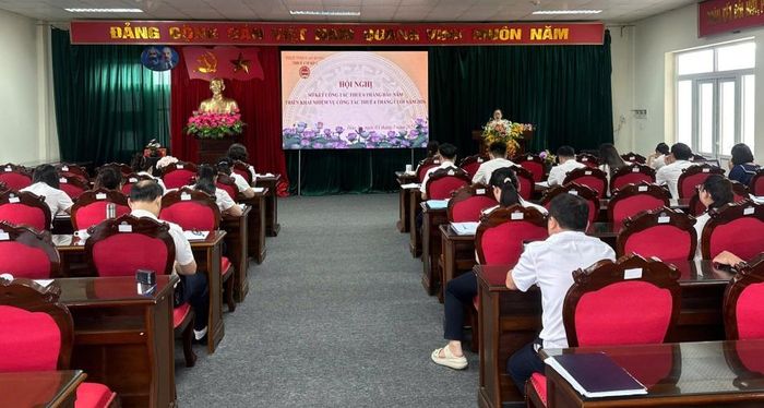 Toàn cảnh hội nghị.