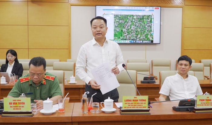 Ông Lương Minh Tường, Chủ tịch HĐQT Tập đoàn Phúc Lộc kiêm Chủ tịch HĐQT Cienco 8, Chủ tịch HĐ Chiến lược VDCD Group phát biểu tại buổi làm việc.