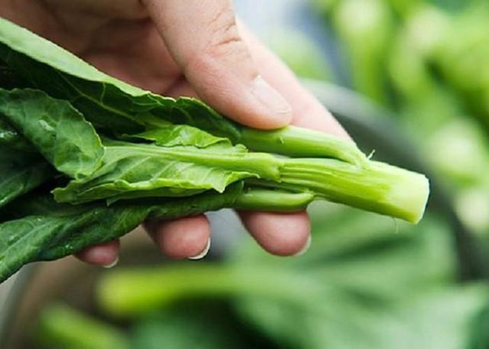 Không chỉ giàu vitamin, cải ngồng còn chứa kali, chất có vai trò hỗ trợ điều hòa huyết áp. Ảnh minh họa
