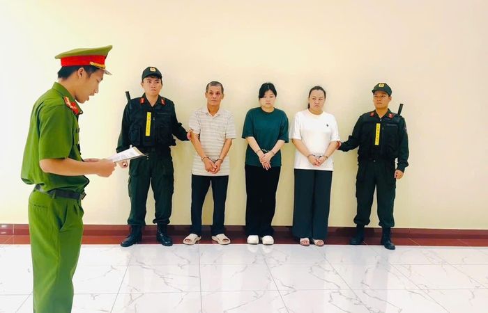 Các đối tượng bị khởi tố, bắt tạm giam