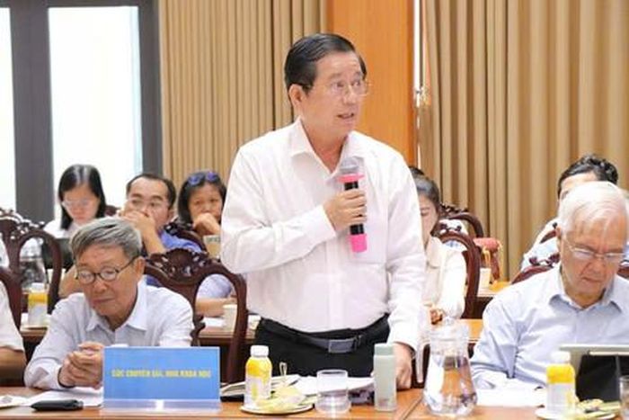 Luật sư Nguyễn Văn Hậu, Ủy viên Ủy ban MTTQ Việt Nam TP.HCM phát biểu