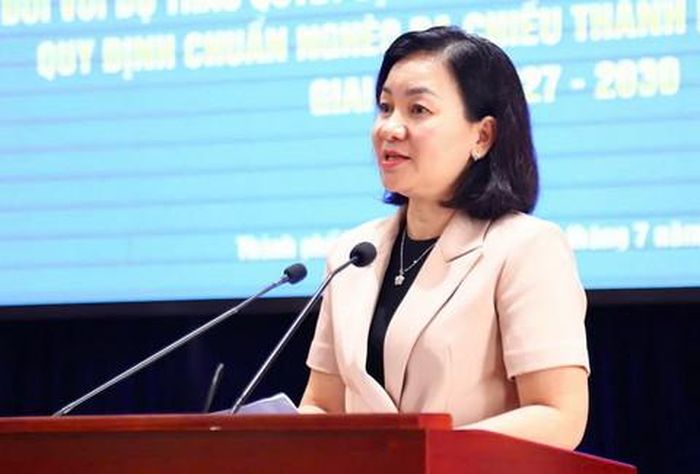 Phó chủ tịch Thường trực Ủy ban MTTQ Việt Nam TPHCM Trương Thị Bích Hạnh phát biểu