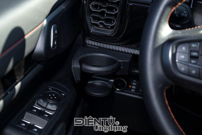 Nội thất Ranger Wildtrak 2.0L turbo