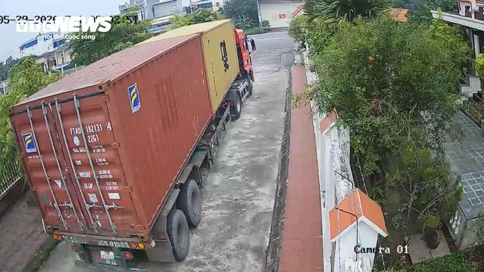 Mặc dù UBND xã tiếp tục có Công văn yêu cầu Công ty Vạn Đạt dừng hoạt động sản xuất và báo cáo về UBND xã trước 9/4/2026. Tuy nhiên đến nay, Công ty không thực hiện theo cam kết, cũng không có lý do phúc đáp lại UBND xã.