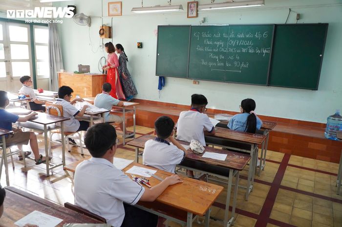Thí sinh dự khảo sát vào lớp 6 tại TP.HCM năm 2026.
