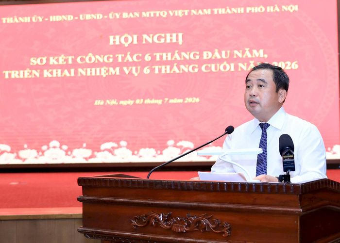 Bí thư Thành ủy Hà Nội Trần Đức Thắng phát biểu kết luận hội nghị. Ảnh: Quang Thái