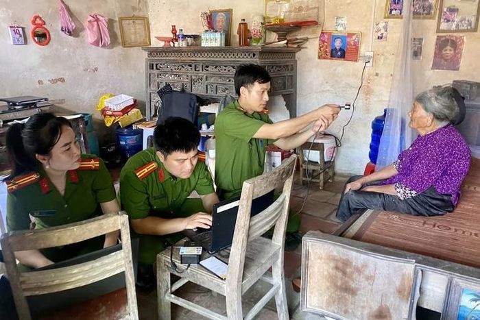 Thanh Hóa đang chạy đua với thời gian, thu nhận mẫu cho thân nhân liệt sĩ.
