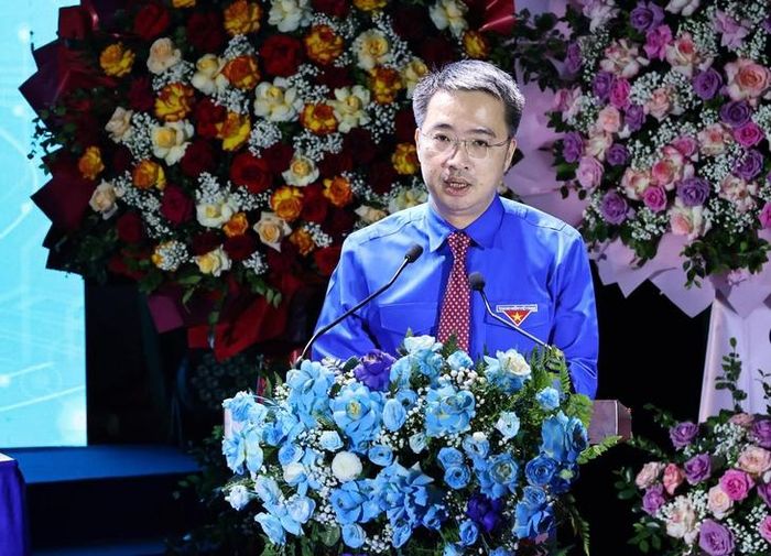Bí thư Trung ương Đoàn, Chủ tịch Trung ương Hội LHTN Việt Nam Nguyễn Tường Lâm phát biểu.