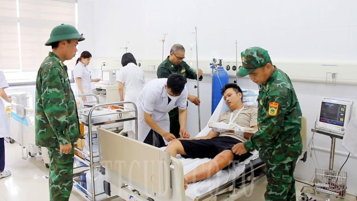 Sức khỏe các thuyền viên cơ bản ổn định, tinh thần tỉnh táo và đang được tiếp tục theo dõi, chăm sóc y tế theo quy định.