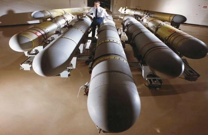 Trong khi đó, liên doanh MBDA-Raytheon dự kiến đưa vào hoạt động dây chuyền chế tạo tên lửa PAC-2 và GEM-T dành cho tổ hợp Patriot ngay trong năm nay.