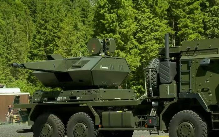 Đại diện tập đoàn quốc phòng Rheinmetall từ chối bình luận về các chi tiết về việc sử dụng trong hệ thống Skynex trong chiến đấu và thời điểm cụ thể vì lý do an ninh. Đồng thời công ty hoàn toàn bác bỏ mọi cáo buộc đã được công bố.