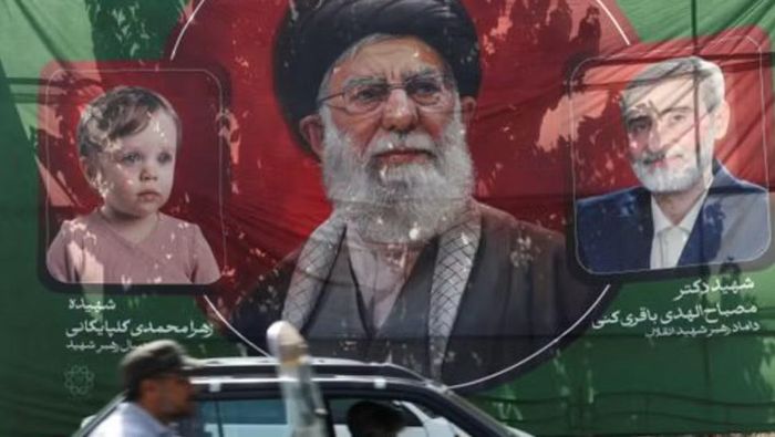 Giới chức Iran kêu gọi hàng triệu người dân xuống đường tiễn biệt cố lãnh tụ, đồng thời huy động lực lượng trên quy mô toàn quốc.