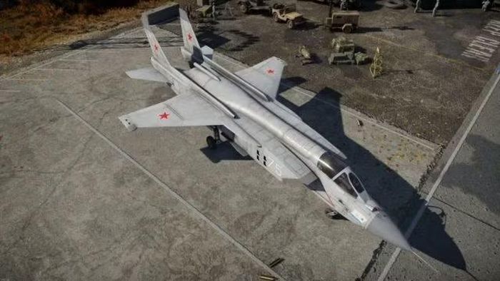 Theo thiết kế, Yak-141 có khả năng đạt vận tốc tối đa Mach 1,7. Nếu làm được điều này, nó trở thành mẫu tiêm kích STOVL siêu âm đầu tiên trên thế giới.