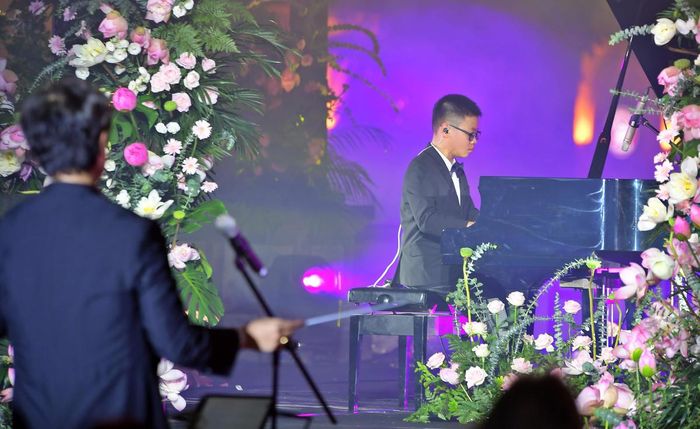 Đêm nhạc đã ghi lại dấu ấn văn hóa sâu đậm trong lòng công chúng yêu nghệ thuật Thủ đô, du khách trong nước và quốc tế.