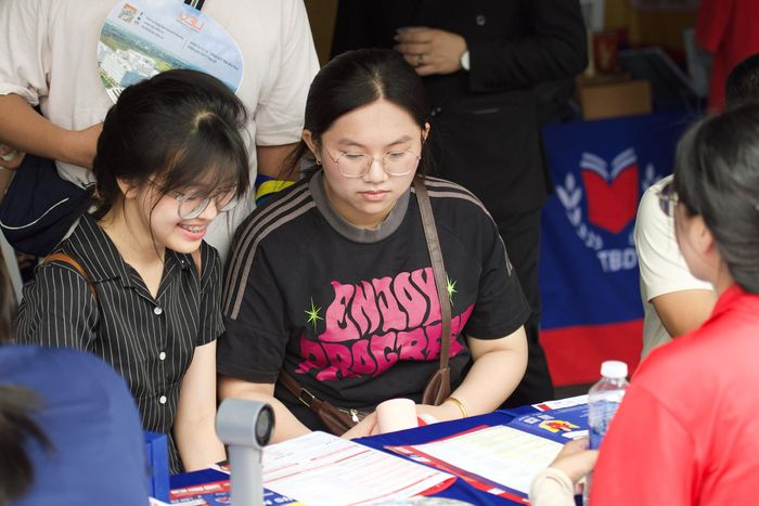  Thí sinh tham gia ngày hội tư vấn tại TP.HCM. Ảnh: Thái An.