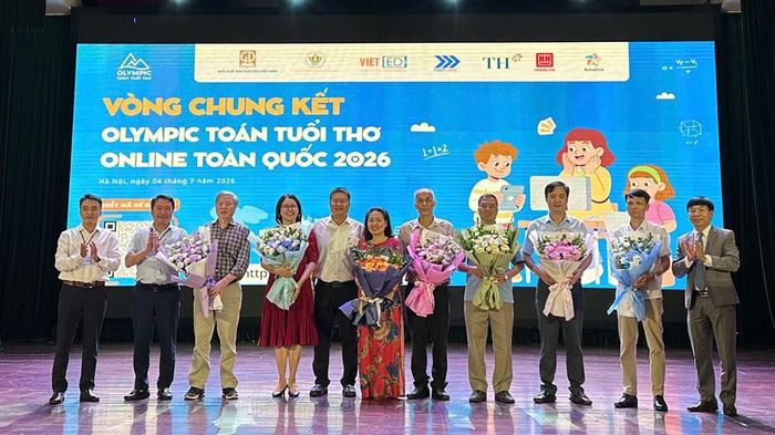Đội ngũ chuyên gia giàu kinh nghiệm đồng hành cùng cuộc thi.