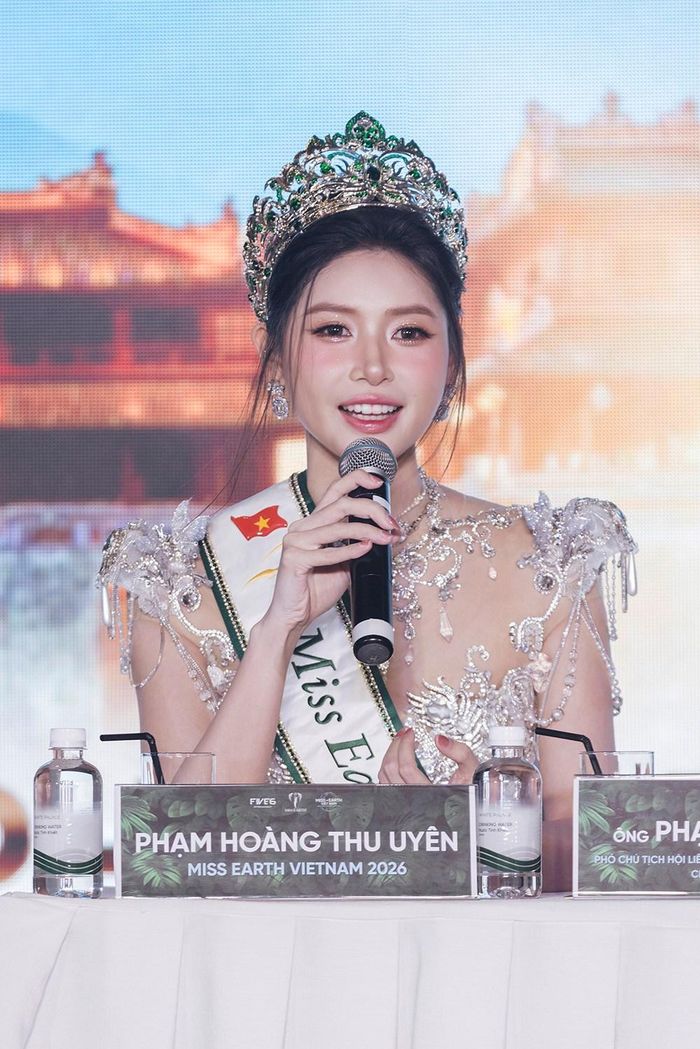 Thu Uyên cho biết điều cô quan tâm nhất không phải áp lực về thành tích mà là trách nhiệm khi mang dải băng Việt Nam trên đấu trường quốc tế