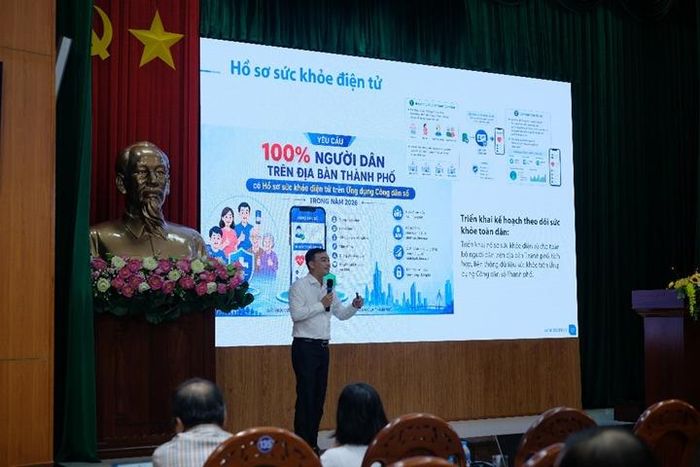 Hồ sơ sức khỏe điện tử là một trong các vấn đề được người dân rất quan tâm. Ảnh: Trung tâm Chuyển đổi số TP.HCM