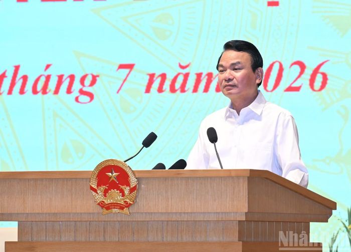 Bộ trưởng, Chủ nhiệm Văn phòng Chính phủ Đặng Xuân Phong phát biểu tại phiên họp.
