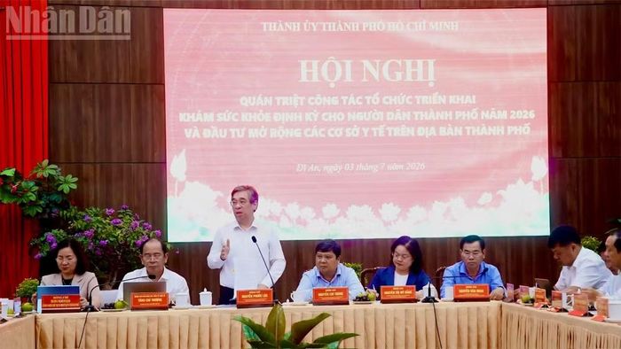 Đồng chí Nguyễn Phước Lộc, Phó Bí thư Thành ủy, Chủ tịch Ủy ban Mặt trận Tổ quốc Việt Nam Thành phố Hồ Chí Minh phát biểu chỉ đạo.