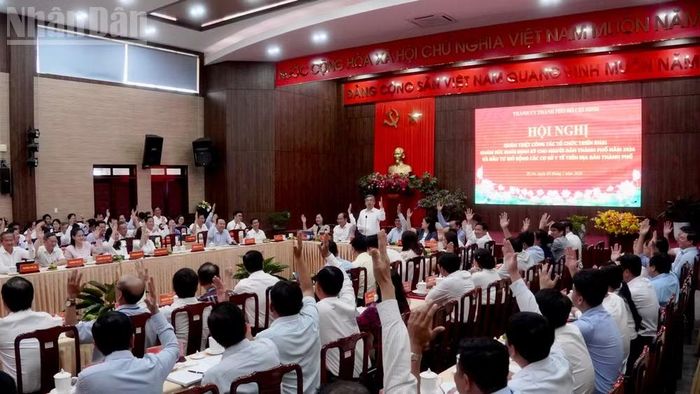 Lãnh đạo Thành phố Hồ Chí Minh và 36 xã, phường khu vực phía Tây Bắc thể hiện quyết tâm hoàn thành khám sức khỏe toàn dân.