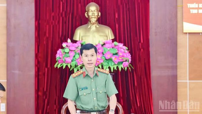 Đại tá Nguyễn Thanh Bình, Phó Giám đốc Công an thành phố Cần Thơ phát biểu chỉ đạo tại hội nghị.