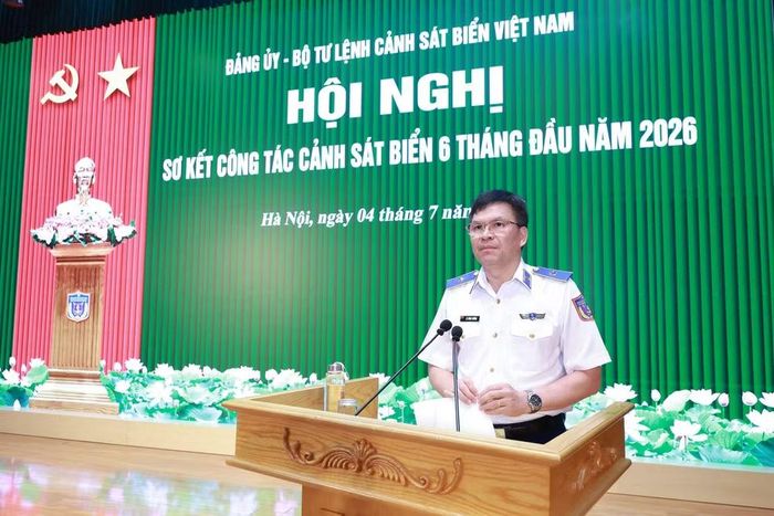 Thiếu tướng Lê Đình Cường, Tư lệnh Cảnh sát biển Việt Nam chủ trì.