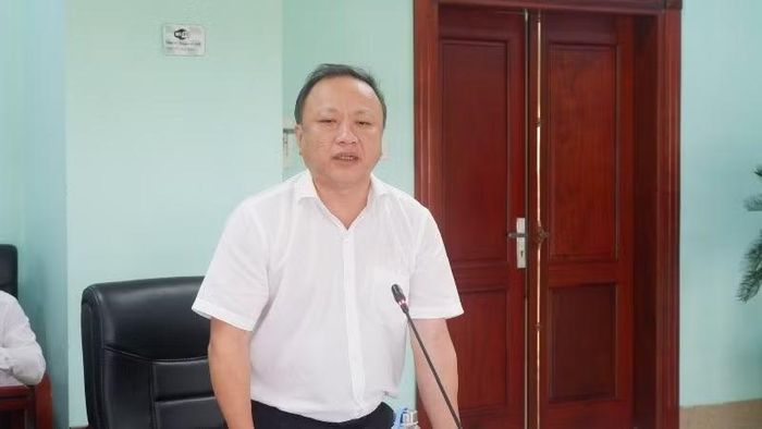 Ông Vũ Anh Phương - Phó Tổng Giám đốc EVNNPC chỉ đạo triển khai đồng bộ các giải pháp phòng, chống bão số 1, bảo đảm an toàn hệ thống điện trên toàn địa bàn quản lý.