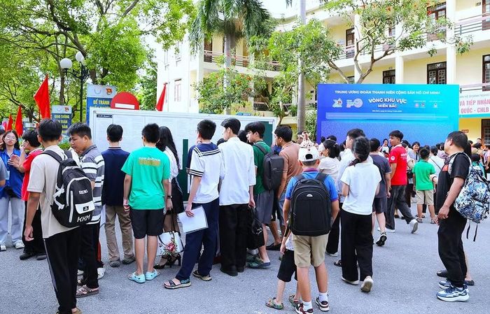 Rất đông thí sinh có mặt tại hội thi.
