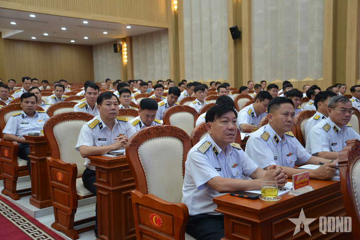 Các đại biểu tham dự hội nghị. 