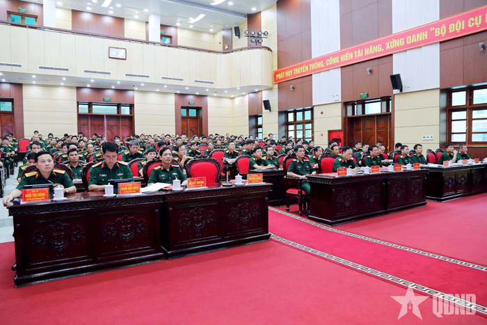 Các đại biểu dự hội nghị.