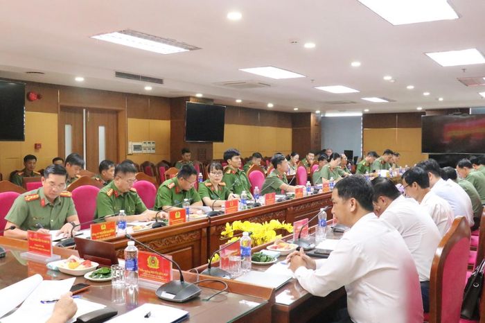 Đại biểu tham dự hội nghị