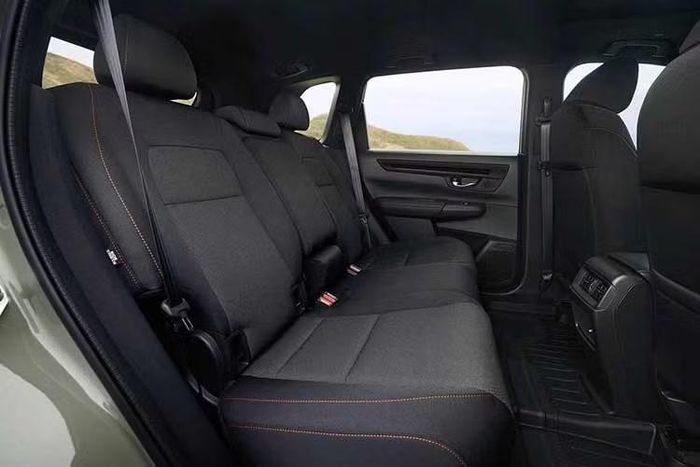 Các phiên bản hybrid chiếm 56% tổng doanh số từ đầu năm đến nay của dòng SUV cỡ C này. Honda cũng đẩy mạnh chính sách giữ chân người thuê xe, duy trì tới 75% khách hàng quay lại và nâng tỷ lệ khách hàng lựa chọn hình thức thuê xe lên 24%.