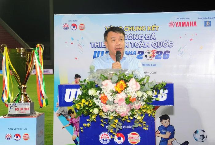 Nhà văn, nhà báo Nguyễn Phan Khuê, Ủy viên Ban Chấp hành Đảng bộ Trung ương Đoàn TNCS Hồ Chí Minh, Ủy viên Hội đồng Đội Trung ương, Tổng Biên tập Báo Thiếu niên Tiền Phong và Nhi đồng, Trưởng Ban tổ chức giải.
