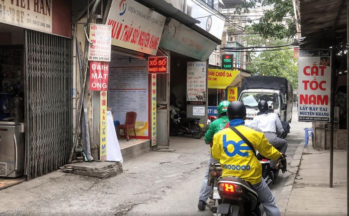 Hà Nội khởi động mở rộng ngõ 381 Nguyễn Khang, kỳ vọng xóa điểm nghẽn giao thông.