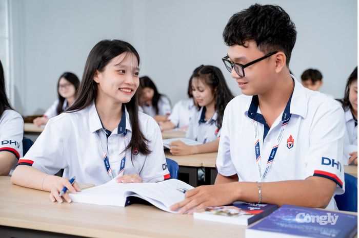 Một thí sinh đủ điều kiện có thể đồng thời hưởng nhiều chính sách ưu đãi với tổng giá trị lên đến 23,25 triệu đồng.