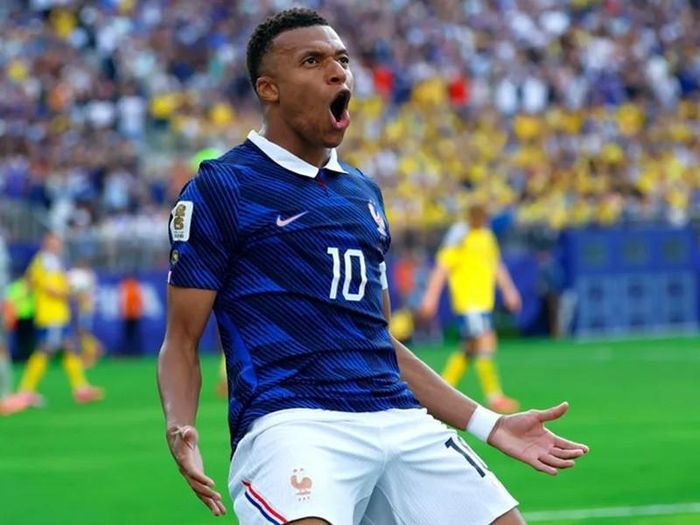 Paraguay khó cản bước Mbappe và Pháp. Ảnh: Icon Sport