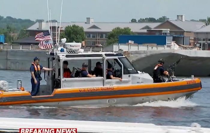 Xuồng cao tốc của Tuần duyên Mỹ đi tuần tra. Ảnh: ABC News